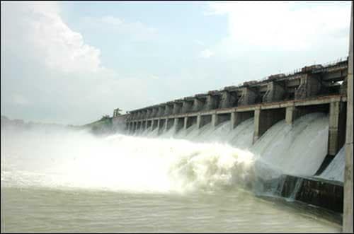 Lower Nirar Dam