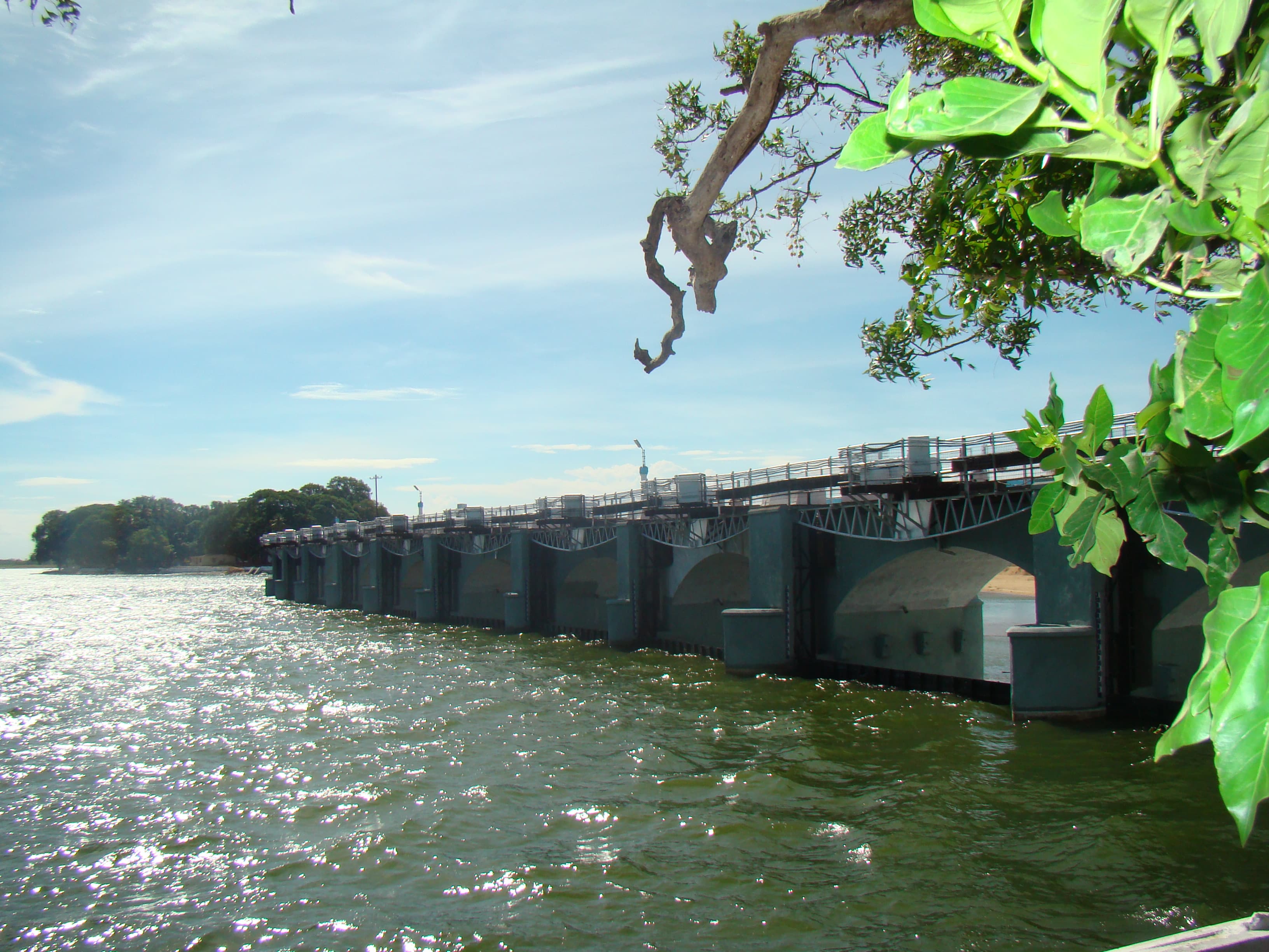 Kallanai Dam