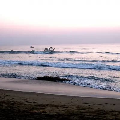 Elliot’s Beach gallery image 1