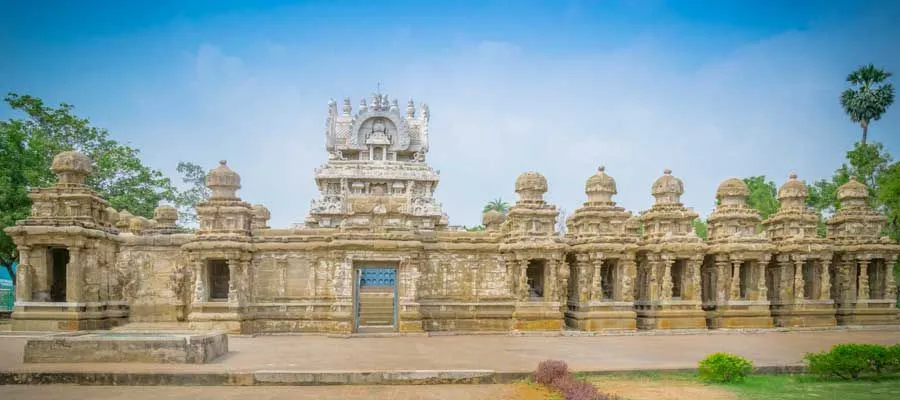 Best Places to Visit in South India in October | Kailasanathar Temple