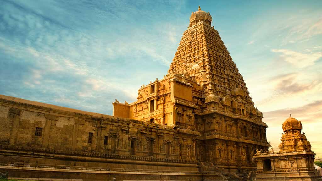 A majestic view of Thanjavur Brihadisvara temple