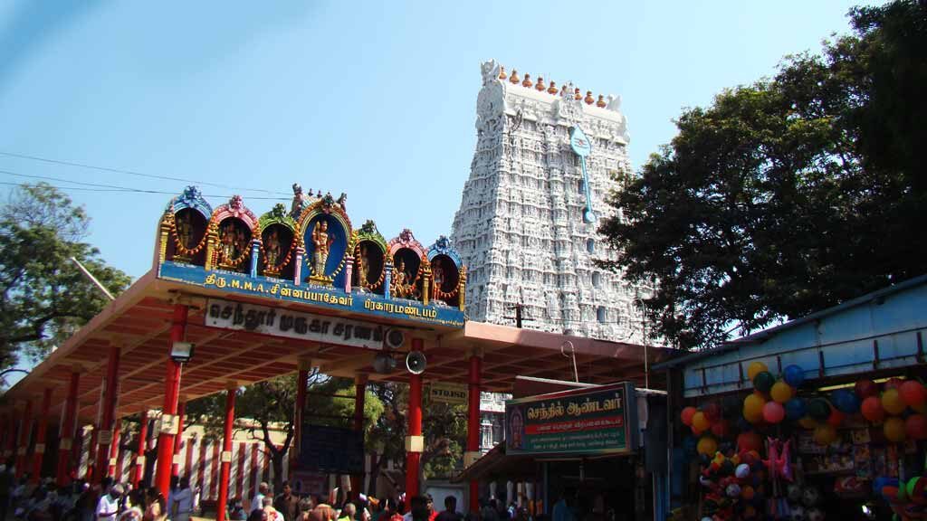 A divine view of Tiruchendur Murugan Temple's east tower