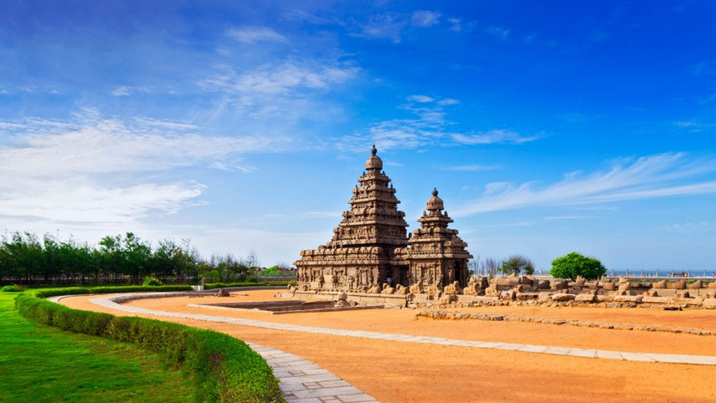 A magnificent view of the shore temple at Mahabalipuram.