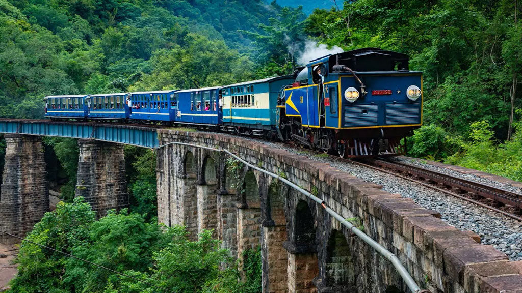 A fascinating view of UNESCO world heritage Nigiris mountain train