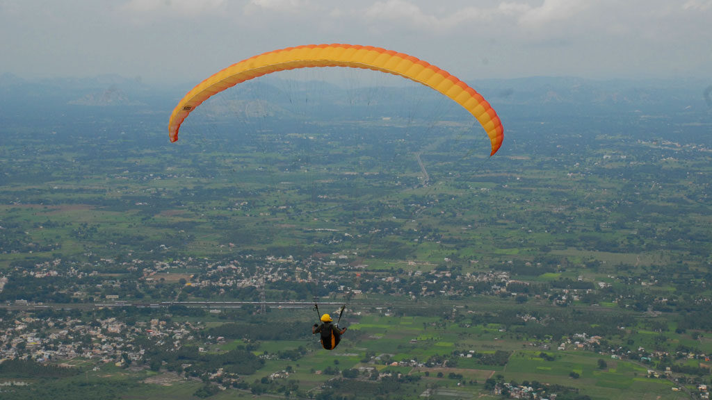 Paragliding at Yelagiri hills in the state of Tamil Nadu