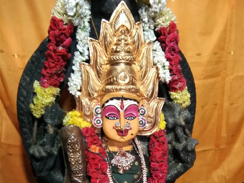 Sri Thanthi Mariamman Temple - coonoor