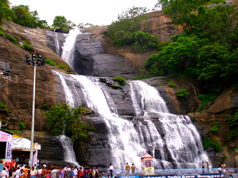 waterfalls in tamil nadu