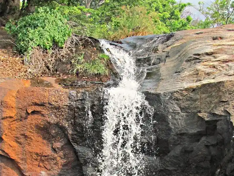 Kumbakkarai Waterfalls