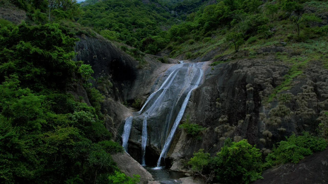 Kurangani to Sambalaru Trek image 2